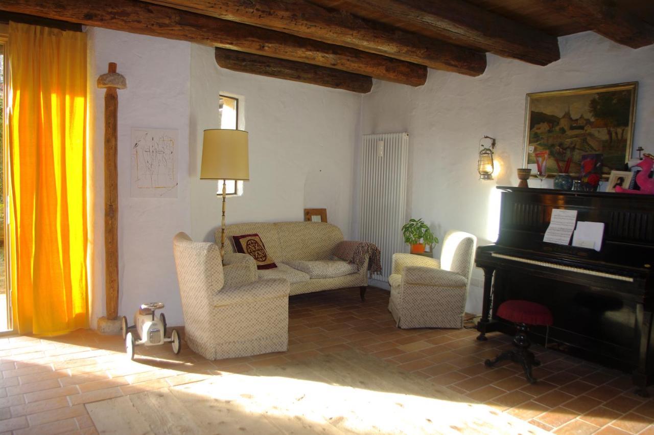 La Casa Altrui- Camere E Zona Relax Con Giardino Coredo Eksteriør bilde