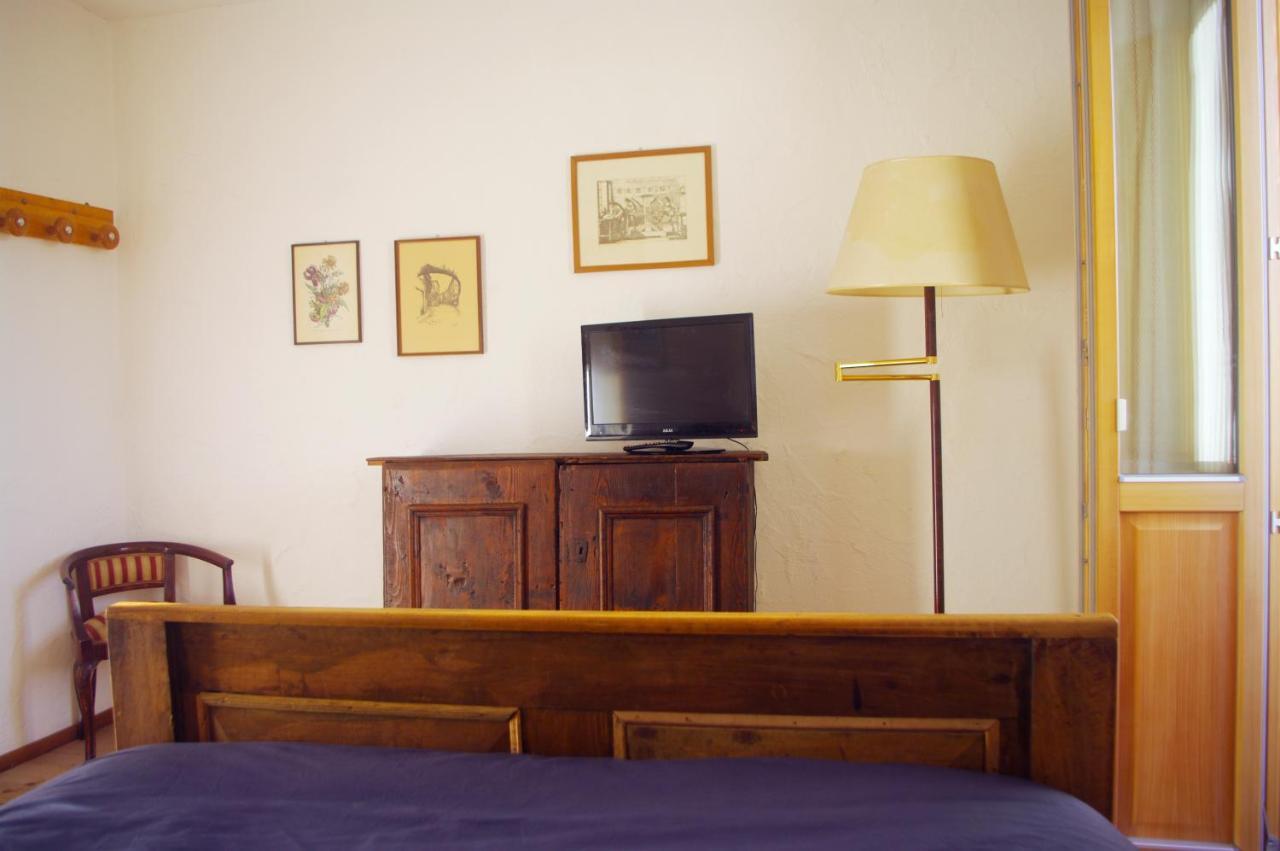 La Casa Altrui- Camere E Zona Relax Con Giardino Coredo Eksteriør bilde