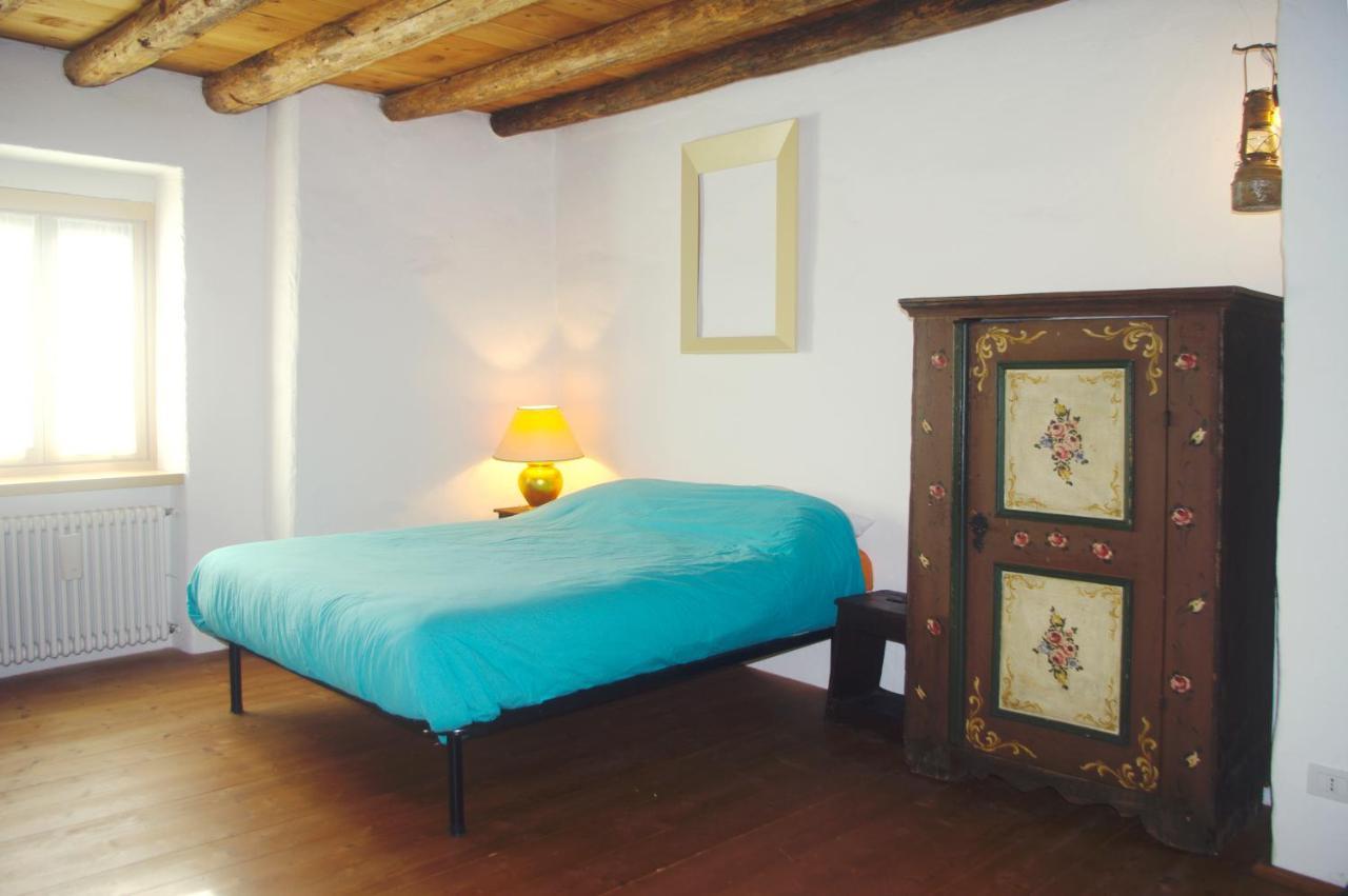 La Casa Altrui- Camere E Zona Relax Con Giardino Coredo Eksteriør bilde