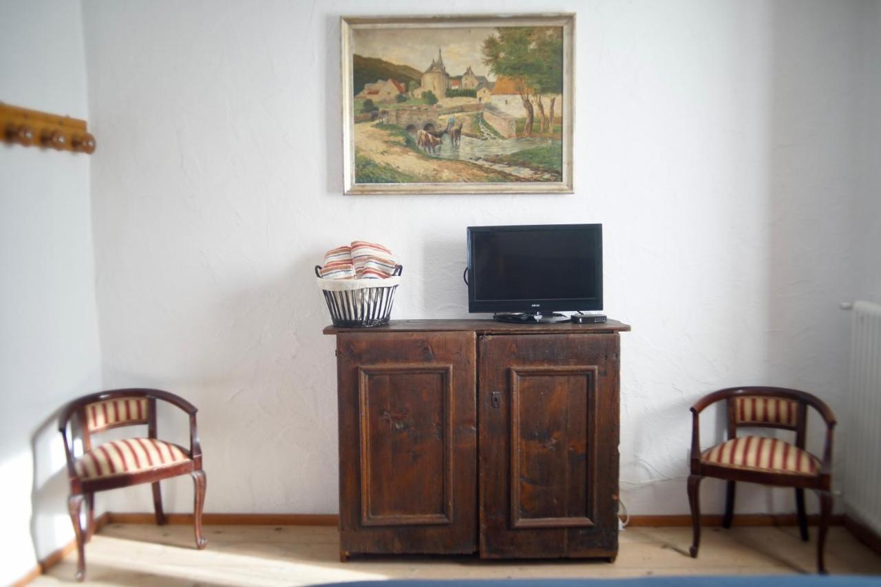La Casa Altrui- Camere E Zona Relax Con Giardino Coredo Eksteriør bilde